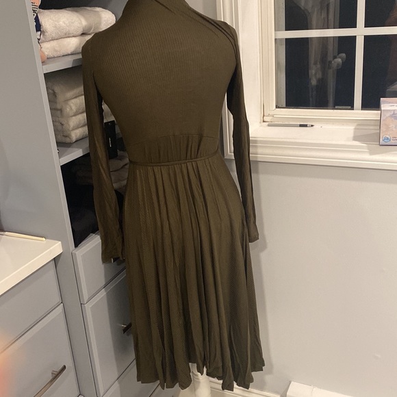 Lulu’s Olive Green Wrap Dress - Picture 8 of 11